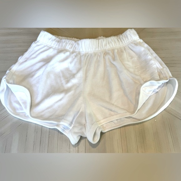 🔥HP🔥NWOT - PINK Victoria's Secret Beach Terry Varsity Shorts in White Size Large - Picture 6 of 16